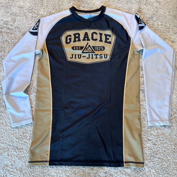 Classic Long-Sleeve Rashguard - Picture 2 of 3